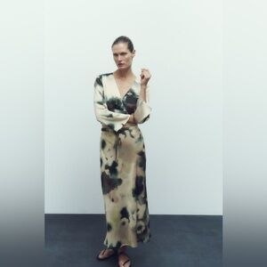 Zara Tie Dye Print Satin Effect Co-Ord Set.